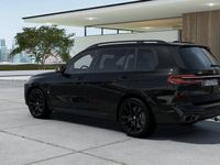 begagnad BMW X7 M60i M Sport Pro Exclusiv B&W Komfortstolar Bak Värmare DAP Drag 2024, SUV