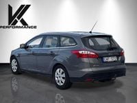 Begagnad Ford Focus Titanium 95 HK (69 kW) 2012 Brun Kombi