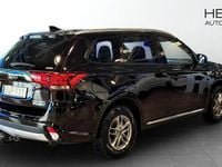 Begagnad Mitsubishi Outlander 203 HK (149 kW) 2016 Svart SUV