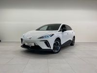 Begagnad MG MG4 EV Luxury 151 kW (206 HK) 2022 Vit Halvkombi