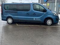 Begagnad Opel Vivaro 125 HK (91 kW) 2018 Blå Minibuss