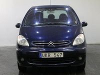 Begagnad Citroën Xsara Picasso 116 HK (85 kW) 2003 Mörkblå Minibuss
