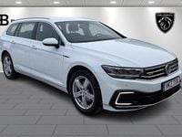 Begagnad VW Passat GTE 218 HK (160 kW) 2020 Vit Kombi