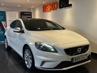 begagnad Volvo V40 D3 R-Design Pano Navi Skinn 150hk