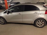 Begagnad Kia Rio 84 HK (61 kW) 2015 Silver
