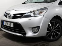 Begagnad Toyota Verso Multidrive S 148 HK (108 kW) 2017 Silver Minibuss
