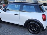 Begagnad Mini Cooper 136 HK (100 kW) 2023 Vit Halvkombi
