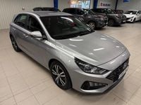Begagnad Hyundai i30 Essential 120 HK (88 kW) 2020 Grå Halvkombi