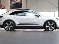 Begagnad Porsche Macan 4 Electric 289 kW (393 HK) 2024 Ljusgrå SUV