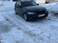 Begagnad BMW 320 150 HK (110 kW) 2007 Kombi