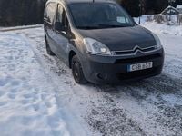 Begagnad Citroën Berlingo 90 HK (66 kW) 2014 Metallic Minibuss