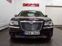 begagnad Lancia Thema 3.0 V6 Automat Platinum Navi B-Kamera Dragkrok