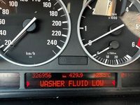 Begagnad BMW X5 218 HK (160 kW) 2006 Grå SUV