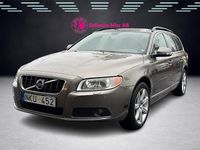 Begagnad Volvo V70 Momentum 146 HK (107 kW) 2009 Grå Kombi