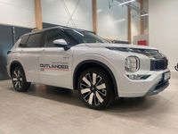 Begagnad Mitsubishi Outlander Instyle 306 HK (225 kW) 2025 Vit SUV