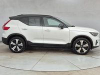 Begagnad Volvo XC40 Core 169 kW (231 HK) 2023 Vit SUV