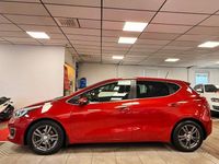 Begagnad Kia Ceed 136 HK (100 kW) 2016 Röd Halvkombi