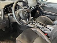 begagnad Mazda 3 3Sport 2.0 SkyActiv-G Navi BLIS Lågmil 2016, Halvkombi