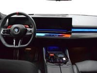 Begagnad BMW M5 Comfort Edition 727 HK (534 kW) 2024 Grå Sedan