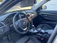 begagnad BMW 320 d xDrive Touring, Sport line, drag