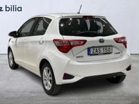 Begagnad Toyota Yaris Hybrid Active 102 HK (75 kW) 2017 Vit Halvkombi