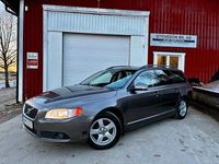Begagnad Volvo V70 Momentum 200 HK (147 kW) 2008 Grå Kombi