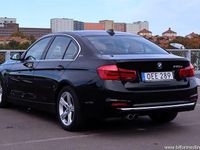 Begagnad BMW 330e Luxury Line 184 HK (135 kW) 2016 Svart Sedan