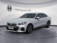 Begagnad BMW i5 M Sport 290 kW (395 HK) 2024 Grå/silver Sedan