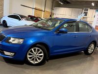 Begagnad Skoda Octavia Ambition 105 HK (77 kW) 2013 Blå Halvkombi