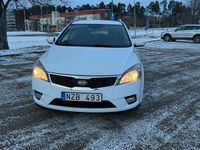 Begagnad Kia Ceed Sportswagon 115 HK (84 kW) 2010 Vit Kombi