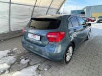Begagnad Mercedes A180 Style 109 HK (80 kW) 2013 Ljusblå Halvkombi