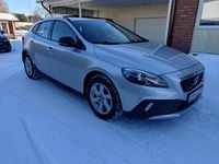 Begagnad Volvo V40 CC 180 HK (132 kW) 2015 Kombi