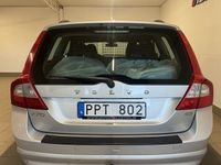 begagnad Volvo V70 1.6D DRIVe Momentum Dragkrok alning 2010, Kombi