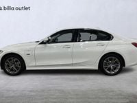 Begagnad BMW 330 Sport Line 292 HK (214 kW) 2022 Vit Sedan