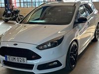 begagnad Ford Focus ST Kombi Euro 6 2016, Kombi