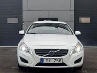 Begagnad Volvo V60 Summum 116 HK (85 kW) 2012 Vit Kombi