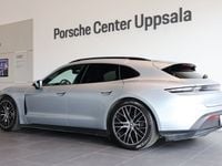 Begagnad Porsche Taycan Sport Turismo 240 kW (327 HK) 2023 Silver (dolmite silver metallic) Sedan