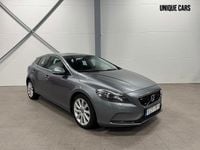 Begagnad Volvo V40 Momentum 150 HK (110 kW) 2015 Grå Halvkombi