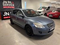 Begagnad Kia Ceed 122 HK (89 kW) 2007 Blå Halvkombi
