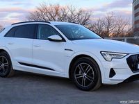 Begagnad Audi e-tron Proline 300 kW (408 HK) 2019 Vit samma som bilen SUV