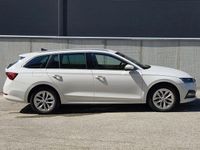 Begagnad Skoda Octavia Style 204 HK (150 kW) 2022 Vit Kombi