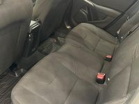 Begagnad Volvo V40 Kinetic 150 HK (110 kW) 2013 Blå Halvkombi