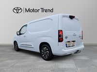 Begagnad Toyota Proace City City 100 kW (137 HK) 2024 Vit Minibuss