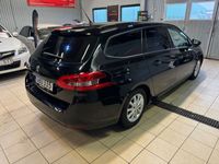 begagnad Peugeot 308 SW 1.2 e-THP Active Euro 6 SoV-Hjul Nyservad