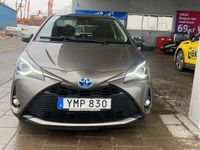 begagnad Toyota Yaris Hybrid e-CVT Euro 6