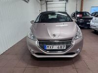 Begagnad Peugeot 208 95 HK (69 kW) 2012 Pink quartz Halvkombi