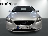 Begagnad Volvo V40 Kinetic 116 HK (85 kW) 2013 Silver Halvkombi