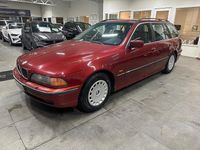 Begagnad BMW 520 150 HK (110 kW) 1999 Röd Kombi