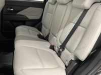 begagnad Mitsubishi Outlander P-HEV CVT Euro 6