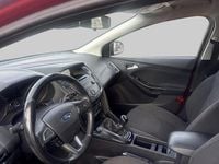 Begagnad Ford Focus Titanium 101 HK (74 kW) 2015 Röd Kombi